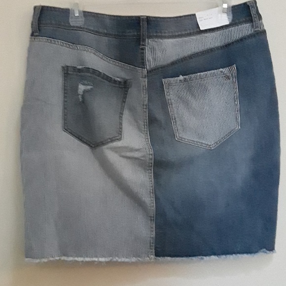Jessica Simpson Denim Skirt - Picture 5 of 7